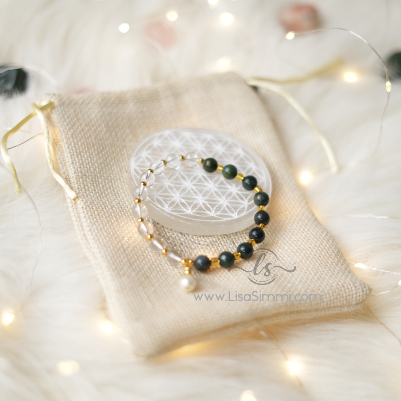 Natural Crystal Quartz Bracelet 8mm beads for Wealth Health  Prosperity   Reiki  Healing Crystal